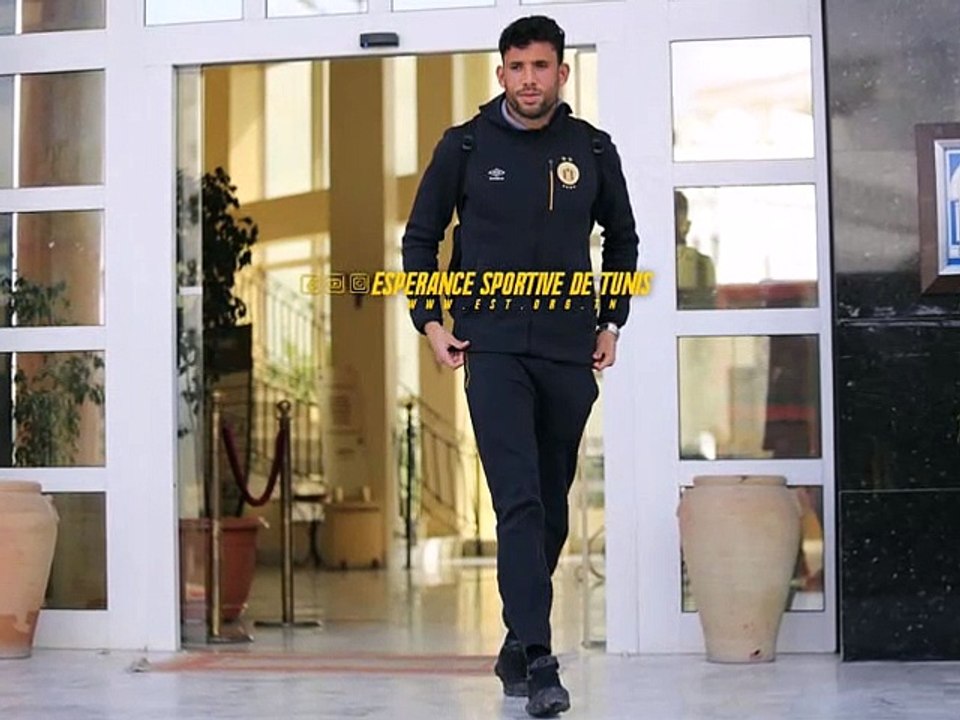 الترجي الرياضي التونسي يغادر نزل الحديقة في إتجاه مطار تونس قرطاج  Espérance Sportive de Tunis