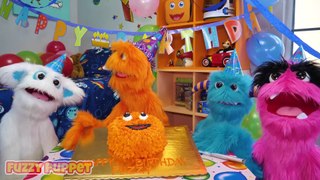 Fuzzy's Surprise Birthday party!  Fuzzy Puppet turns 4!!!!!! FUN KIDS TOY action figures