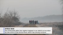 Thousands of migrants scattered along Turkish-Greek border