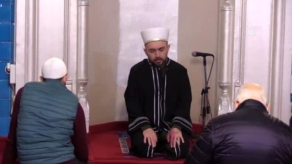 İzmir'de camilerde Mehmetçik için dua edildi