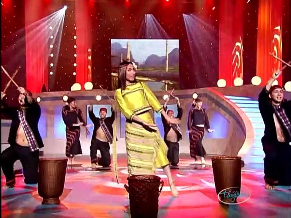 Phi Nhung - Chiều Lên Bản Thượng (Lê Dinh) PBN 70