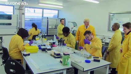 Über 80.000 Coronavirus-Fälle in China - Johnson: "Wir müssen da durch"