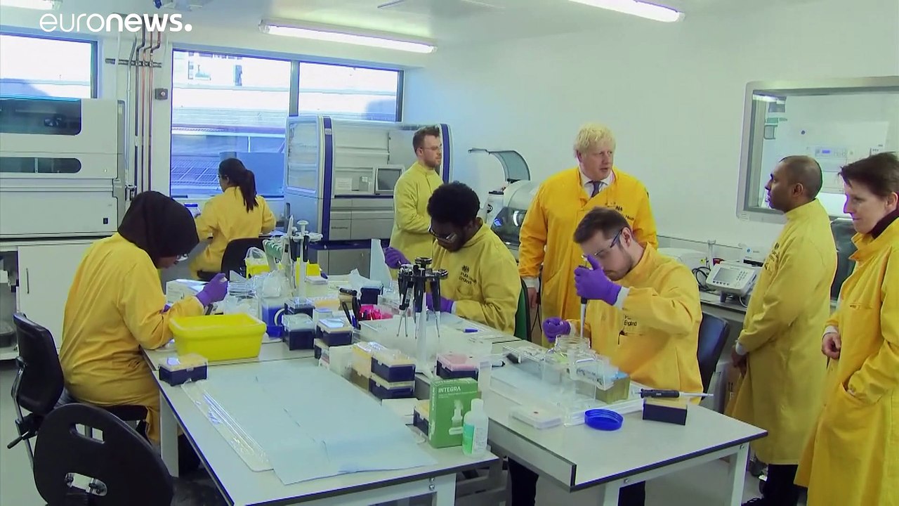 Über 80.000 Coronavirus-Fälle in China - Johnson: 'Wir müssen da durch'