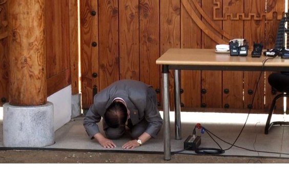 Güney Kore'ye koronavirüs yayılmasından sorumlu tarikat lideri özür diledi