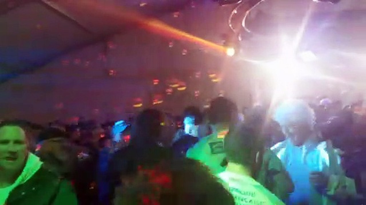 Arrivée des joueurs à la Bodega en tenue de match !