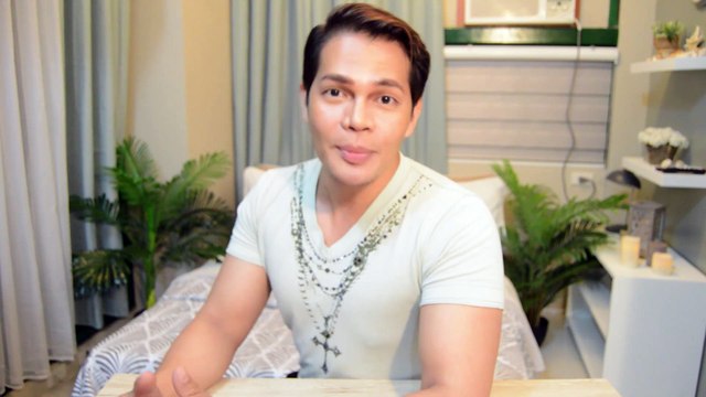 Holiday Gift Idea: DIY Embellished Jewelry Box