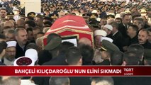 Bahçeli Kılıçdaroğlu'nun Elini Sıkmadı