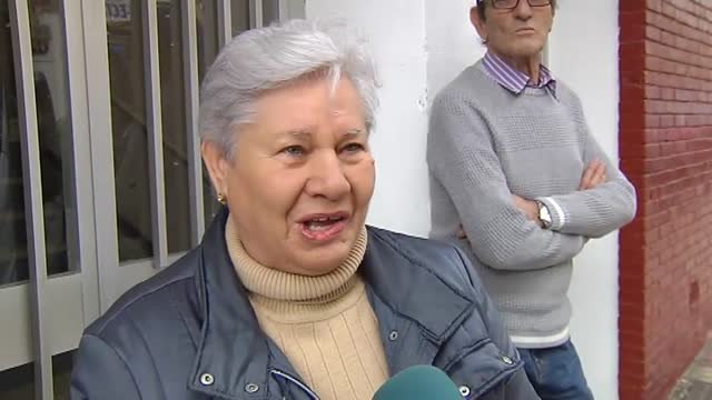 Tres heridos en una explosión en un piso de Marbella