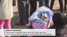 Thousands of migrants trapped at Greek-Turkish border