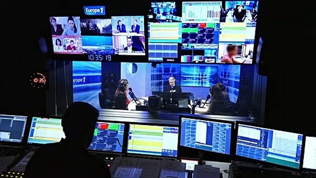 Voyages en Méditerranée et Yves Klein , deux nouvelles expositions à l'Atelier des Lumières