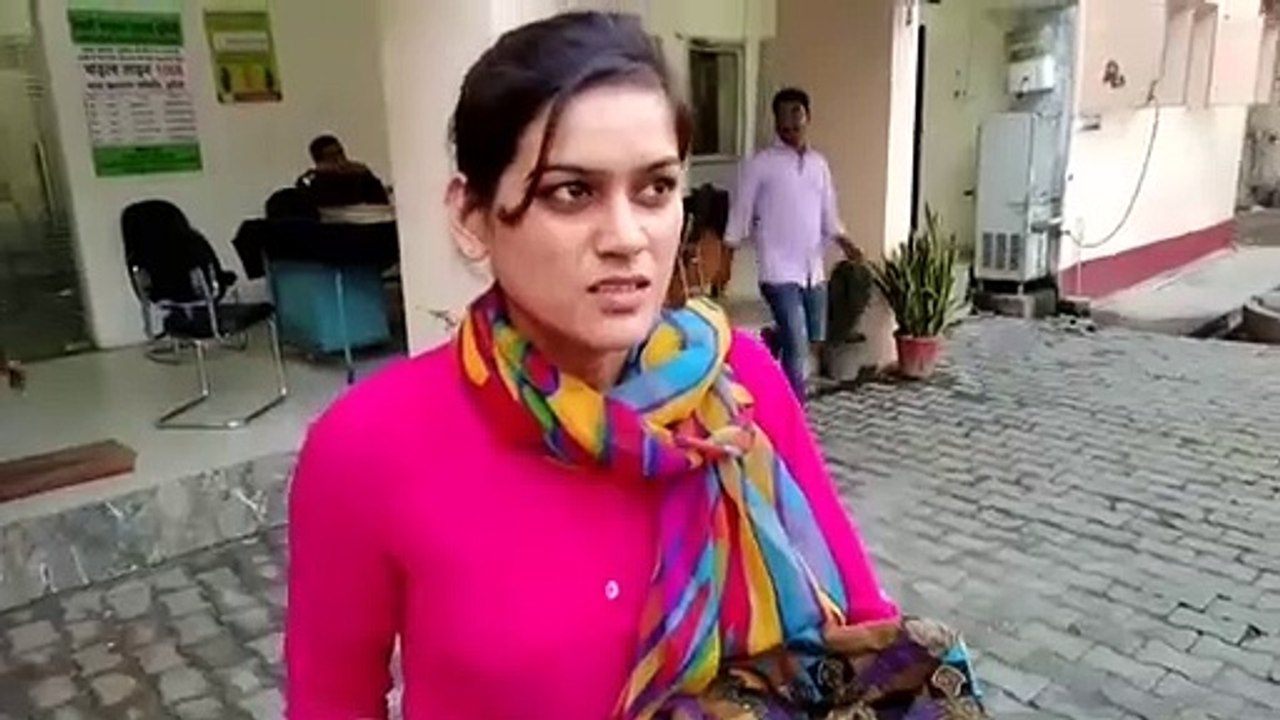 झाँसी-संदिग्ध महिला की गोद में था बच्चा,पुलिस देख बच्चा छोड़कर भागी महिला
