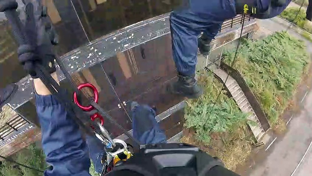 École de Cascadeurs / Stunt School / Descente en Rappel Commando / Commando Rappeling