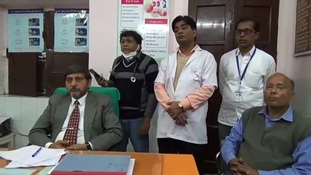 शामली नोएडा से चिकित्सक की टीम ने शामली सीएचसी में जाना मरीजों का हाल