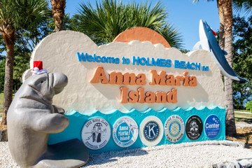 Anna Maria Island Is a Mother-Daughter Getaway with Old Florida Charm
