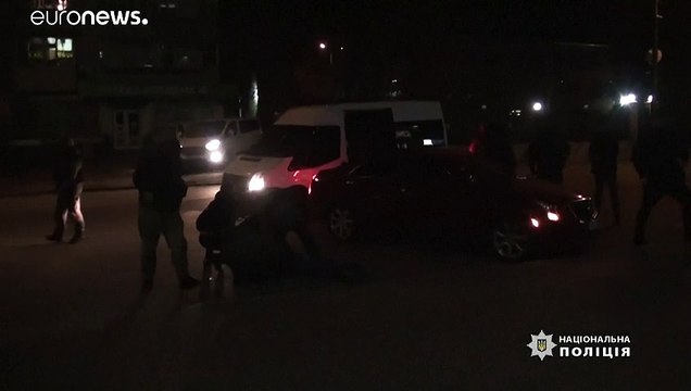 فيديو: الشرطة الأوكرانية تضبط شحنة مخدرات بقيمة 4 ملايين يورو