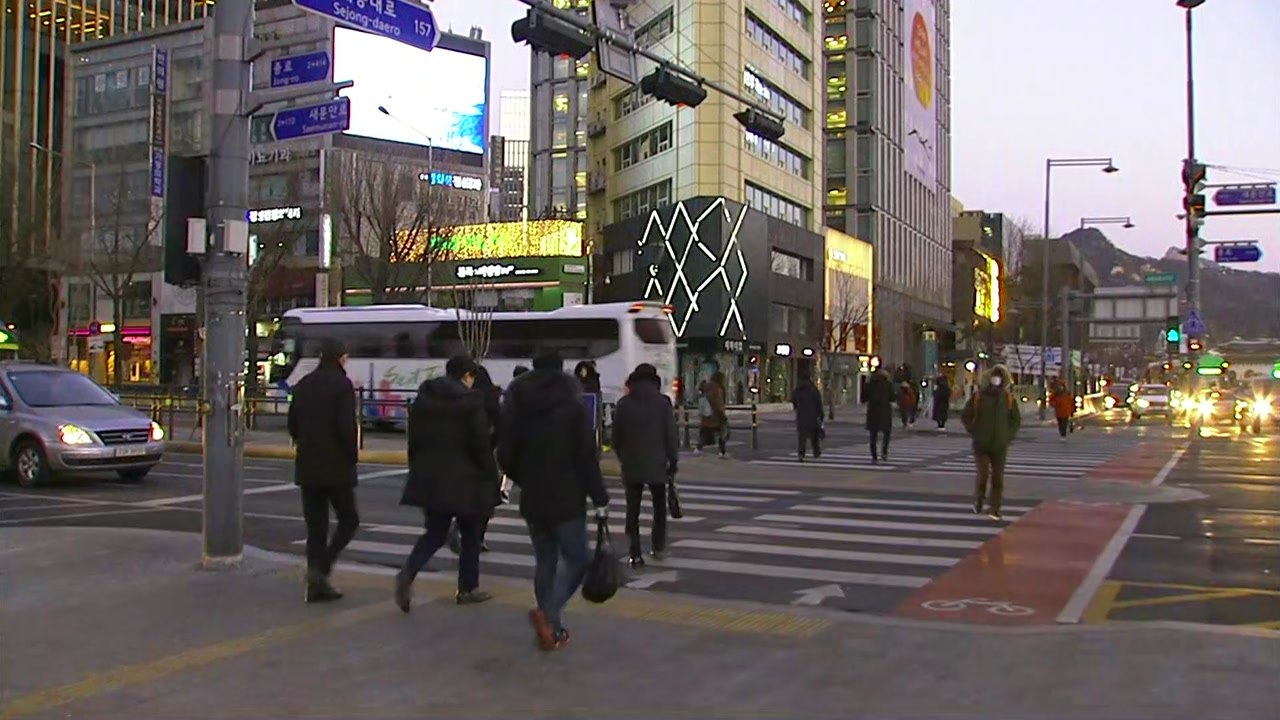 [날씨] 출근길 쌀쌀, 낮 포근...일교차 커 / YTN