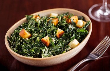 What Is Kale? Benefits of This Popular Green 🥗