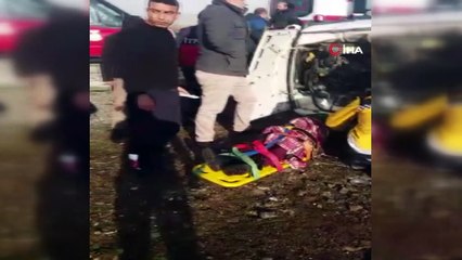 Otomobil şarampole yuvarlandı: 6 yaralı