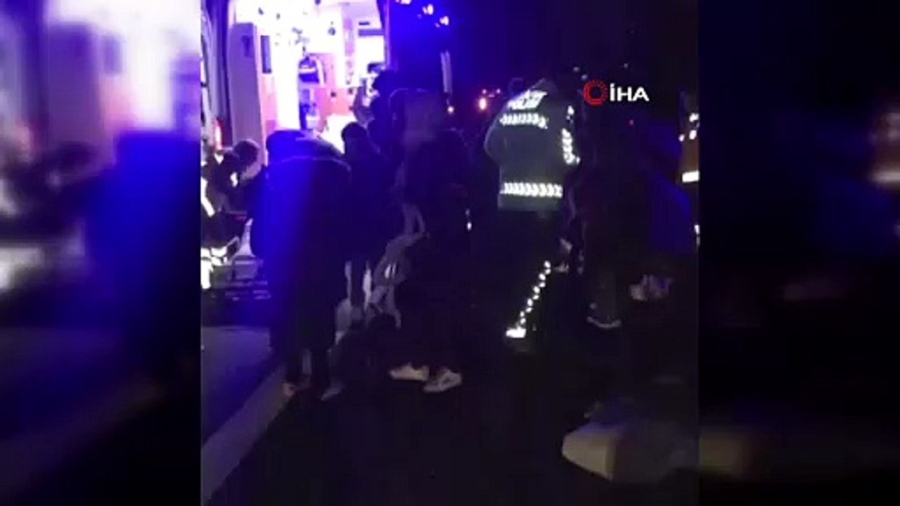 Kaçak göçmen taşıyan ticari minibüs kaza yaptı