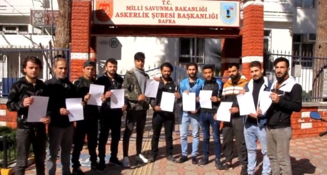Suriyeli mülteciler gönüllü asker olmak için askerlik şubesine dilekçe verdi