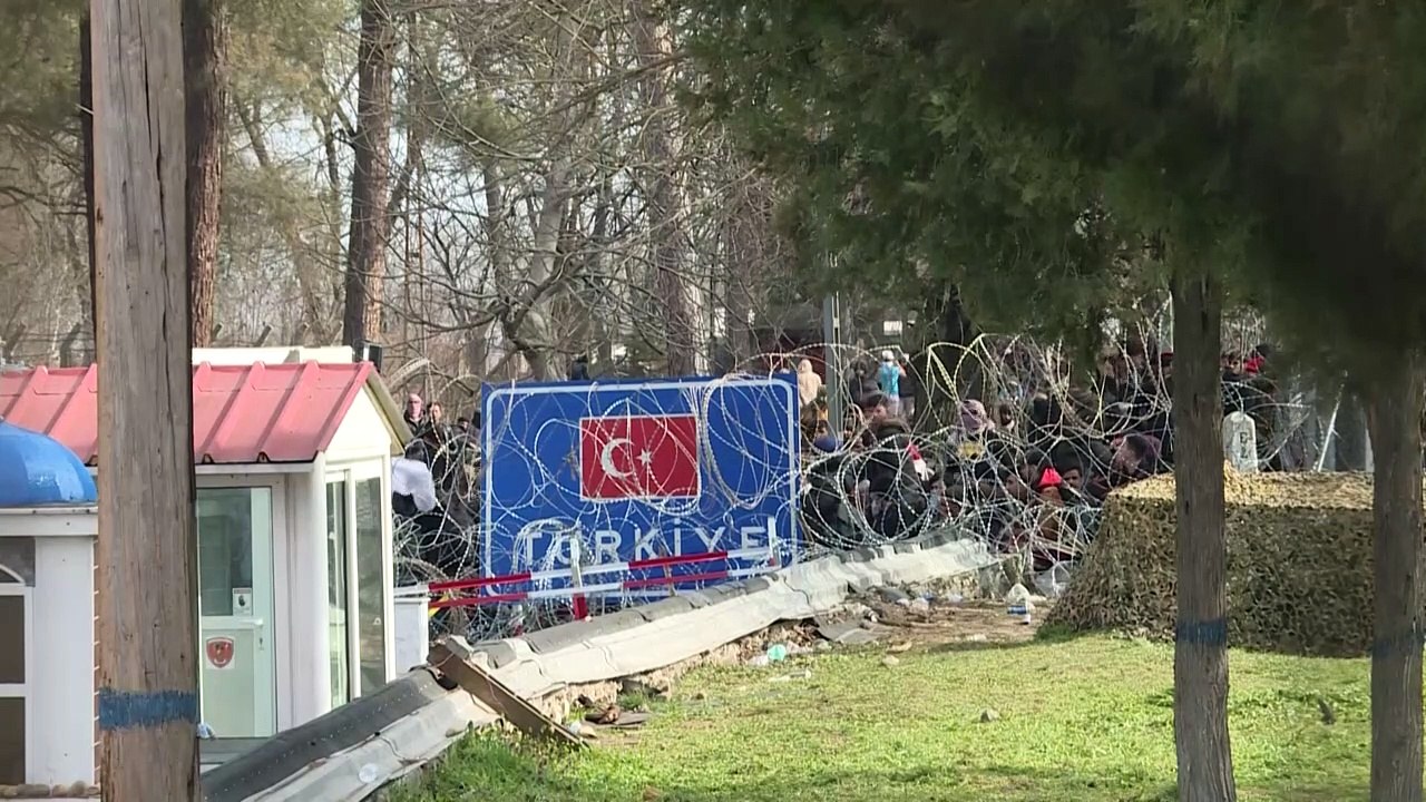 Erdogan fordert in Telefonat mit Merkel "Lastenteilung" in Flüchtlingskrise