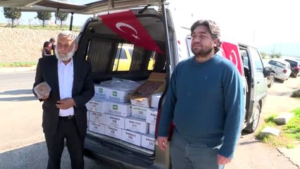 "Elmacı dede" mehmetçiğe tatlı dağıtmak için memleketi Denizli'den Hatay'a geldi