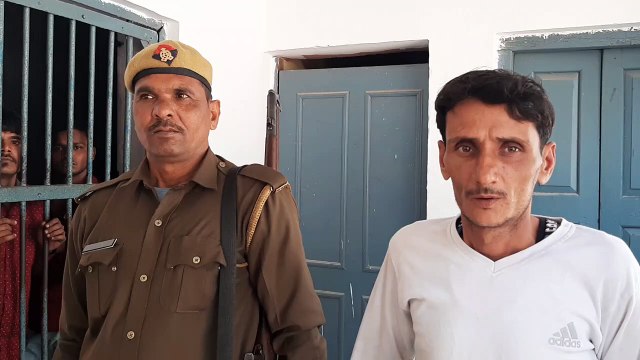 कांंधला: एक पेटी हरियाणा मार्का अवैध शराब के साथ तस्कर गिरफ्तार