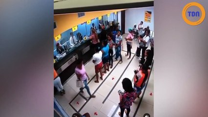 Son téléphone explose dans sa poche, paniqué, il finit en caleçon !