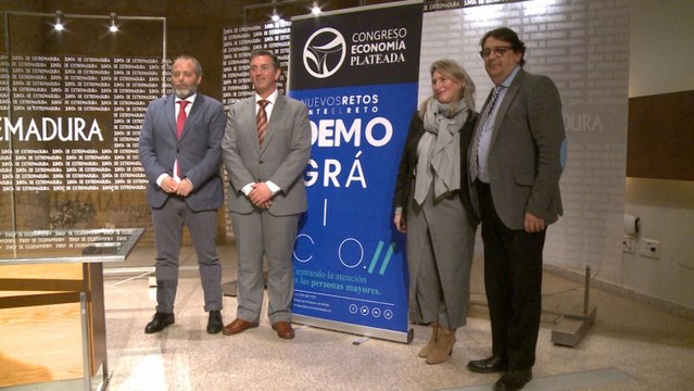 Consejeros de Sanidad y Economía extremeños en rueda de prensa
