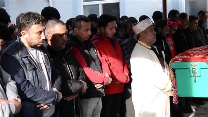 Manisa kalbine yenilen 11 yaşında melisa, son yolcuğuna gözyaşları ile uğurlandı