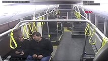 Halk otobüste rahatsızlanan kadın, şoför tarafından hastaneye ulaştırıldı