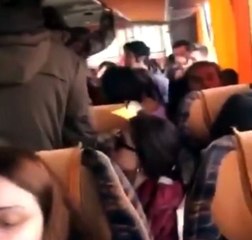 Otobüste öğrenciler ile görevlinin 'fazla ücret' tartışması kamerada