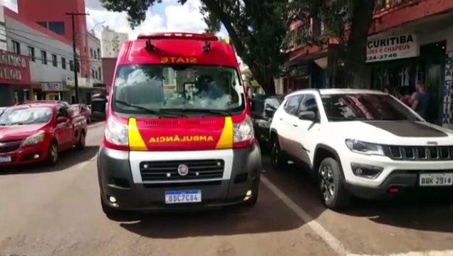 Menina de 13 anos é socorrida pelo Corpo de Bombeiros no Centro