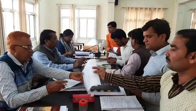 इटावा -एसडीएम की अध्यक्षता में हुआ सम्पूर्ण समाधान तहसील दिवस