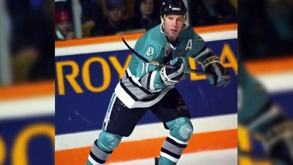 Kelly Kisio becomes third member of ‘Forever a Hitmen’ club