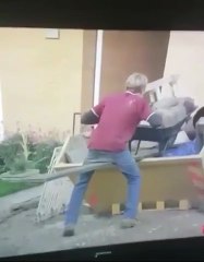 Sale journée au boulot... pas pire que lui