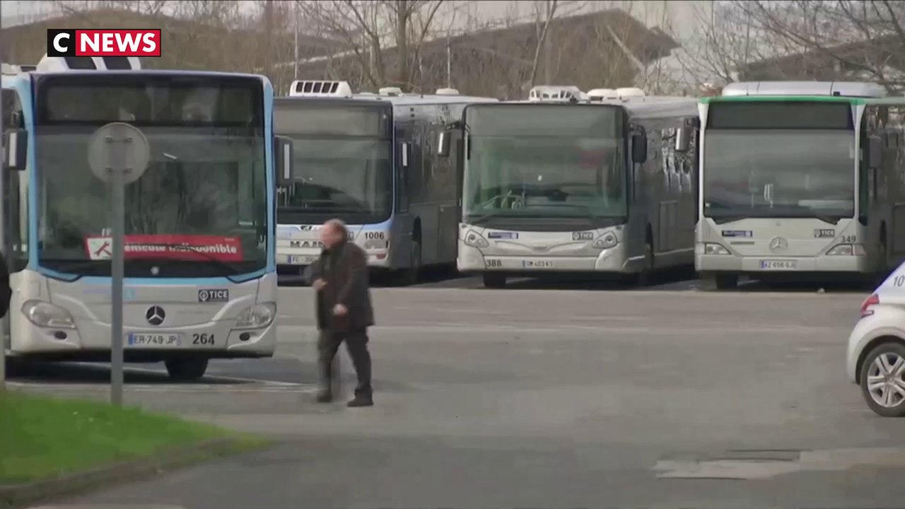 Coronavirus : des conducteurs de bus de l'Essonne exercent leur droit de retrait