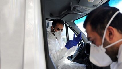 İran'da koronavirüsten ölen sağlık personeli "görev şehidi" sayılacak