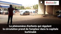 Burkina : Rencontre avec des enfants qui régulent la circulation à Ouagadougou