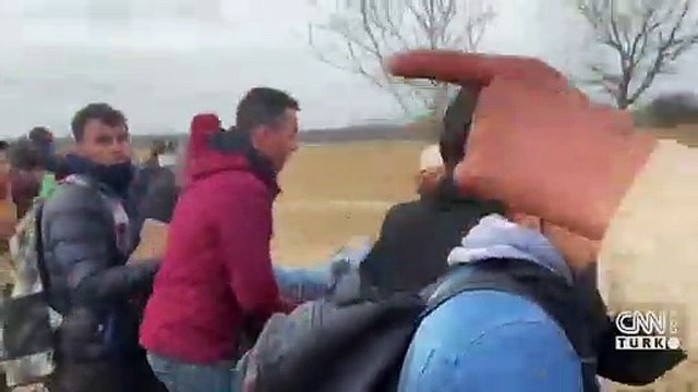 Yunanistan sınırına jiletli tel