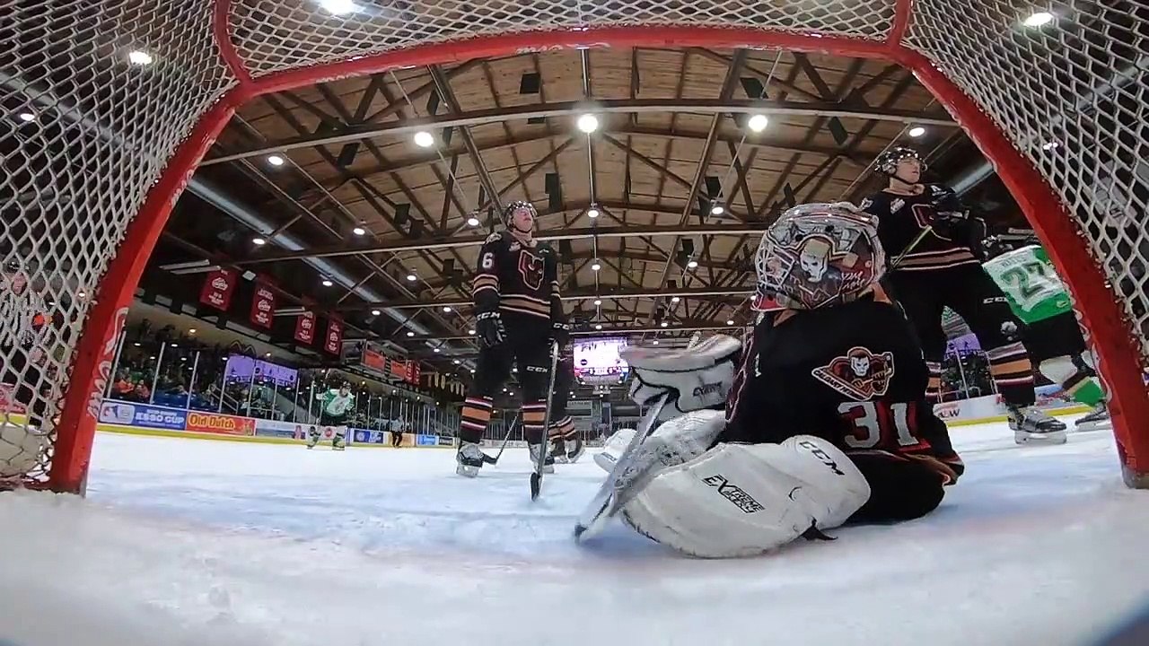 Highlight: Hitmen (3) at Raiders (8)
