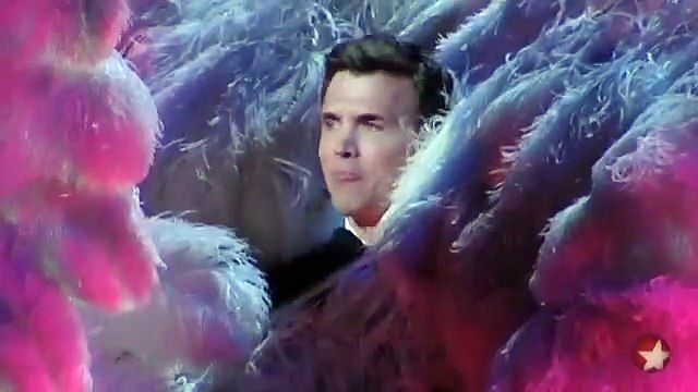 Interview: Ashlee Simpson-Wentz on Her Broadway Debut in Chicago