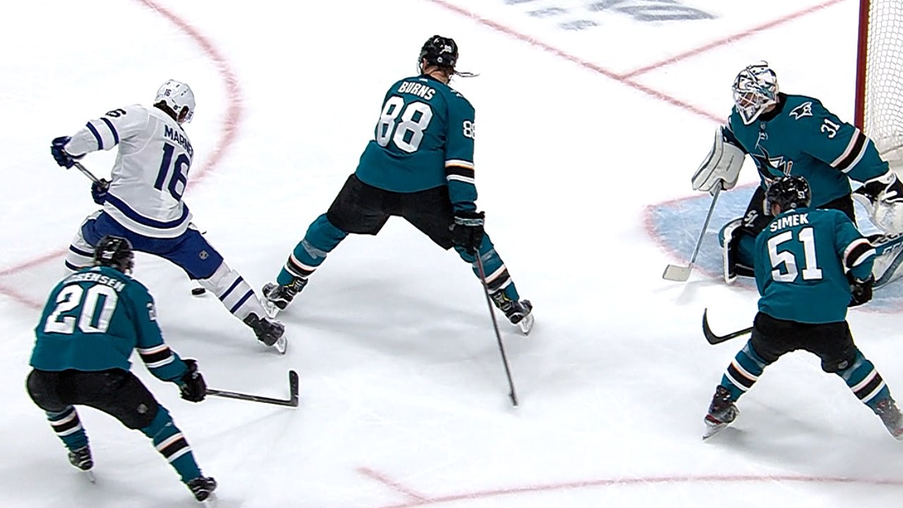 Mitchell Marner scores after ridiculous dangle