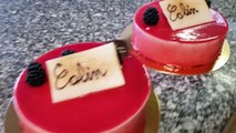 Dans les coulisses de la préparation des entremets de Pâques et de la fête des mères