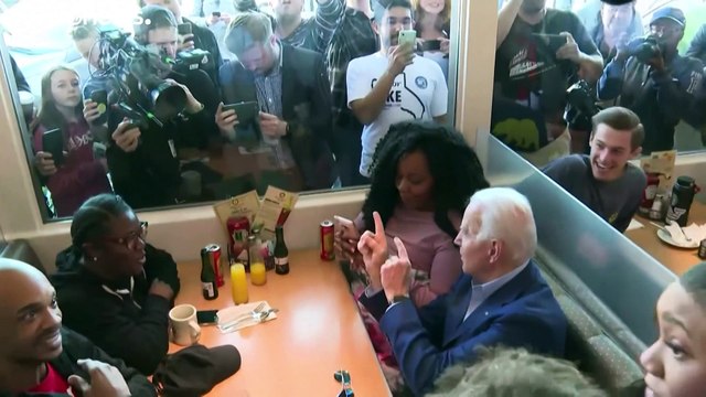 احتدام المنافسة بين بايدن وساندرز مع اقتراب انتخابات الثلاثاء الكبير من نهايتها