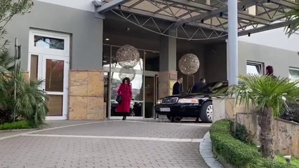 Ora News - Pak orë para tubimit, Lulzim Basha takohet me ambasadoren Yuri Kim