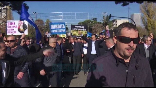 Meta firmos sot dekret në Bulevard - News, Lajme - Vizion Plus