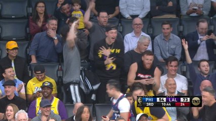 LeBron and Davis lead Lakers to win over 76ers