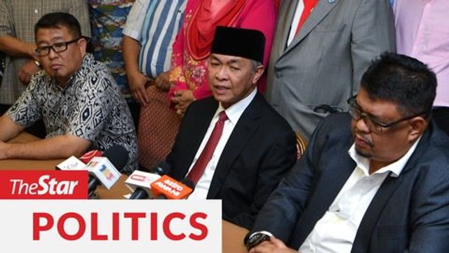 Zahid submits names of CM candidates to Melaka governor