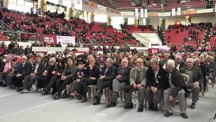 Engelli oğulları adına ev çıkınca gözyaşlarına hakim olamadılar